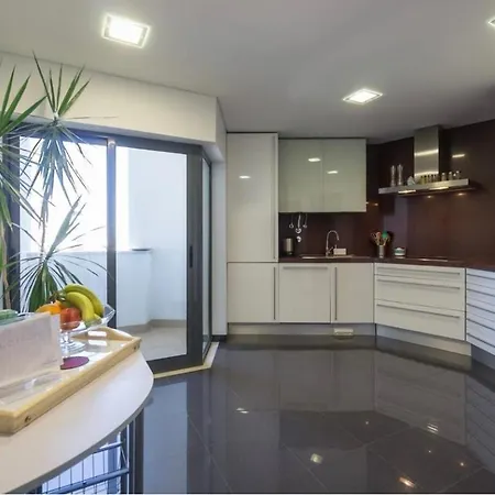 Casa Da Praca De Portugal Апартаменты *