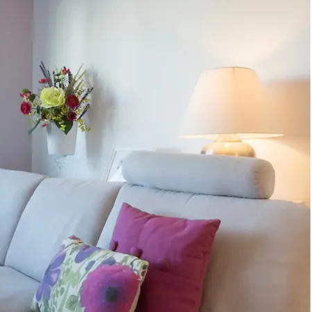 Casa Da Praca De Portugal *